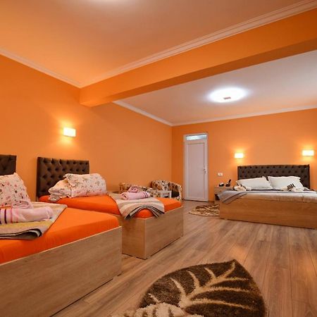 Apartament Trident Hátszeg Kültér fotó